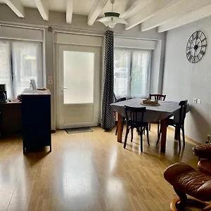 Maison De Bourg Sans Jardin Hébergement de vacances Pleucadeuc